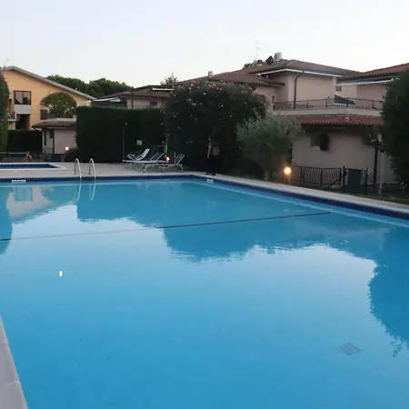 Monika 12 Beatrice *