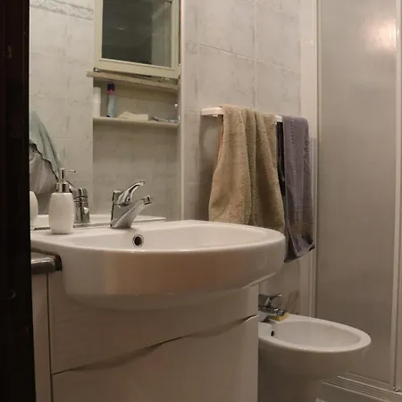 Monika 12 Beatrice 公寓 *