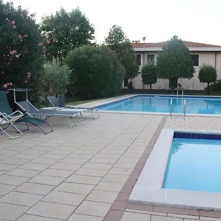 Monika 12 Beatrice * Bardolino