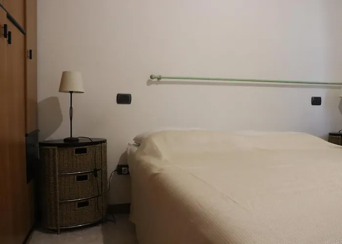 Monika 12 Beatrice Daire Bardolino