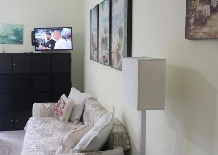 Monika 12 Beatrice Daire Bardolino